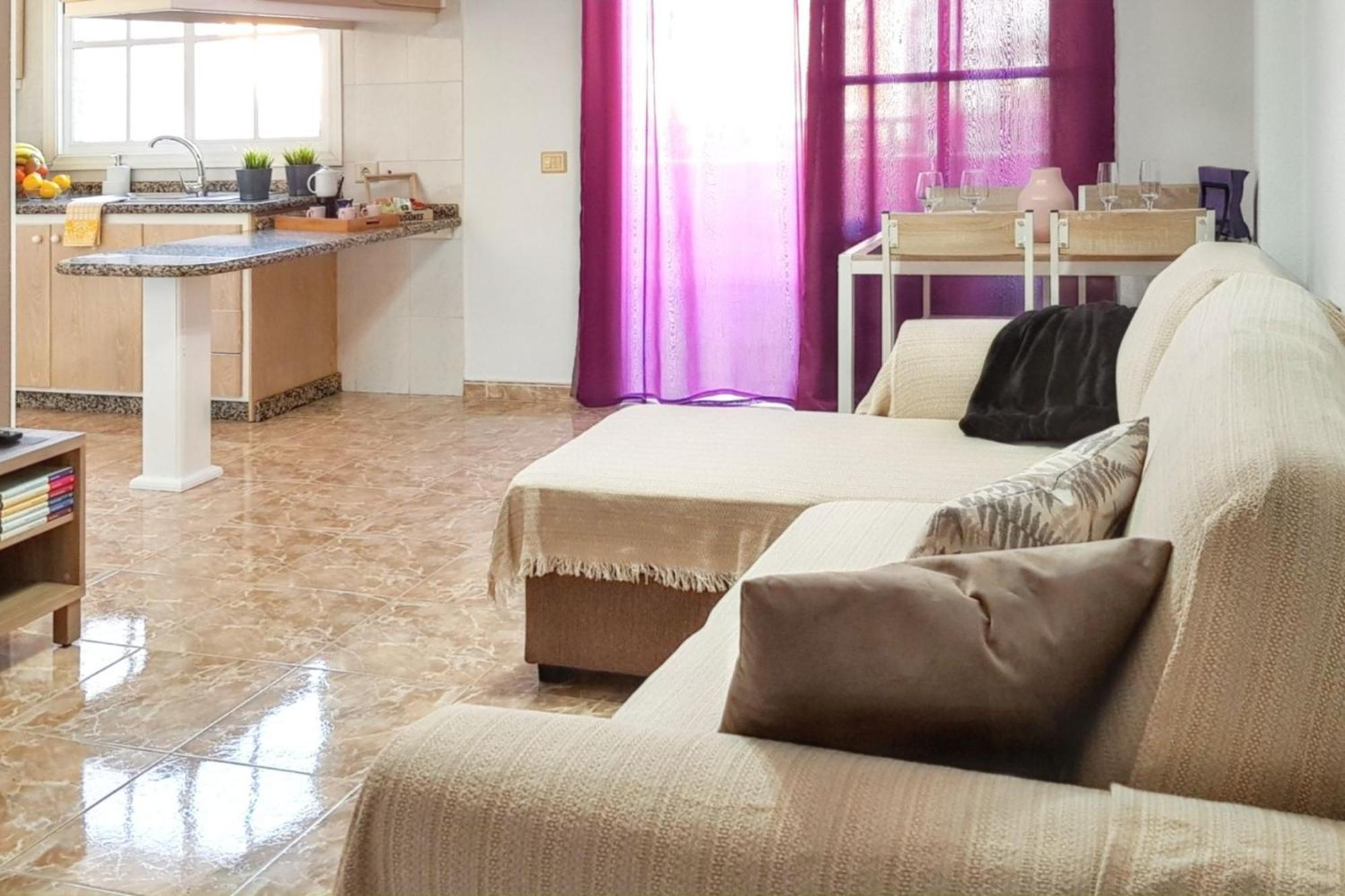 Coastal Terrace Apartment: 2br With Wi-fi Near Puerto De Santiago