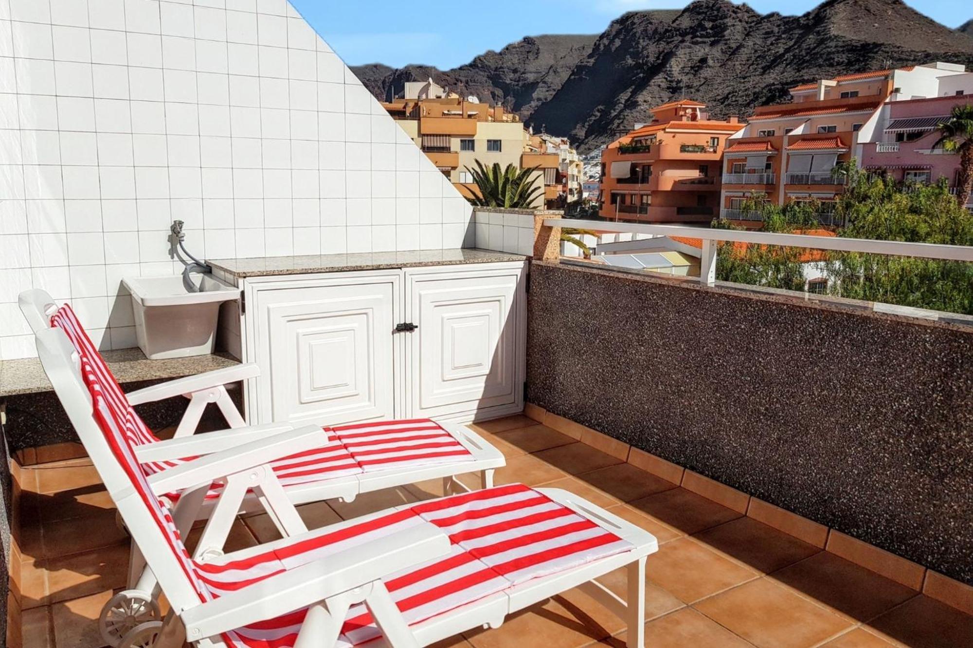 Coastal Terrace Apartment: 2br With Wi-fi Near Puerto De Santiago * Puerto de Santiago (Tenerife)